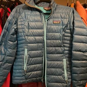 Patagonia Women’s teal jacket